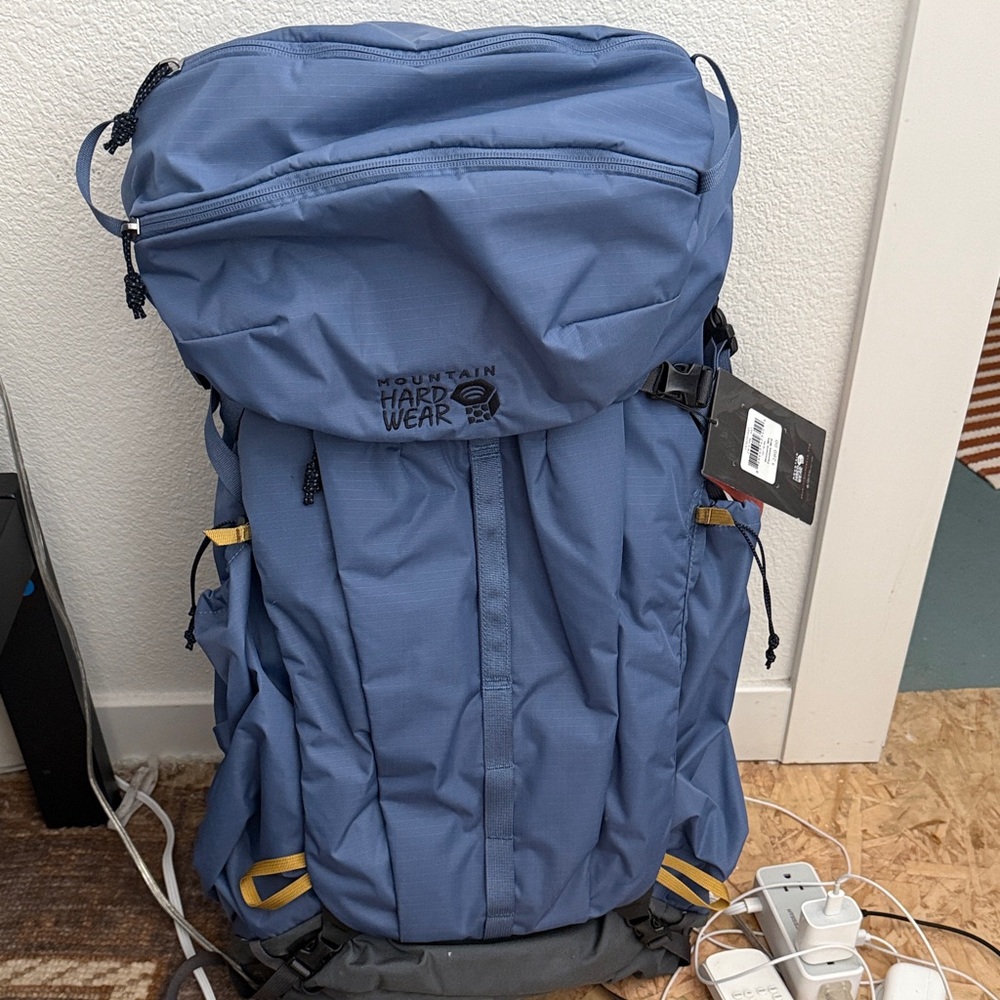 NWT Mountain Hard-wear Backpacking Bag  50L